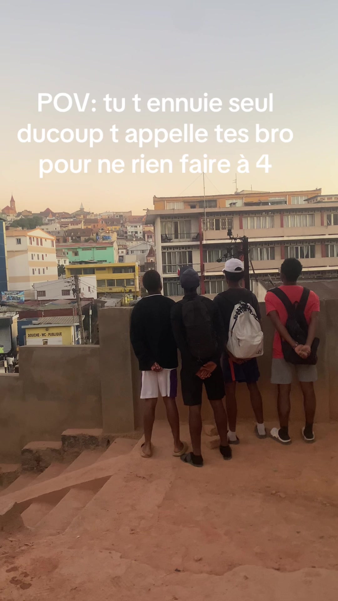 @Mon&agrave;aaaa
