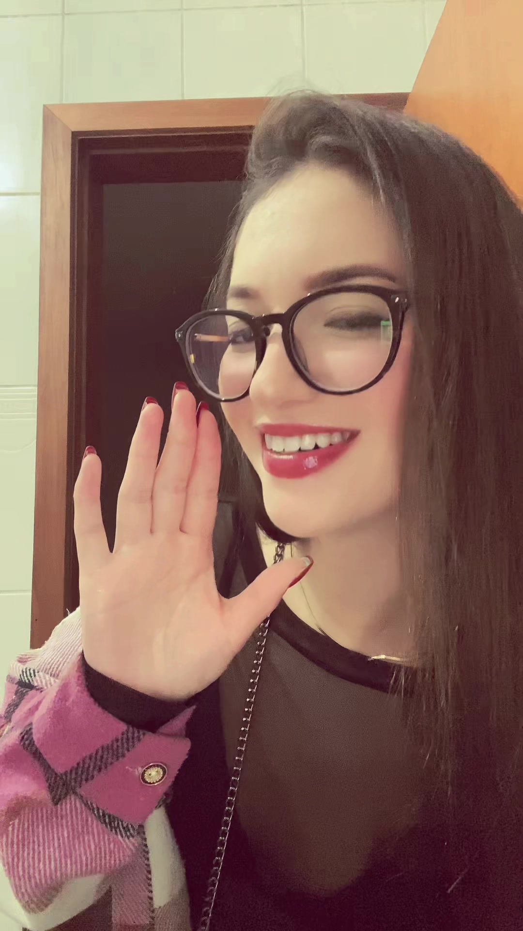@Tain&aacute;_Ruhnt