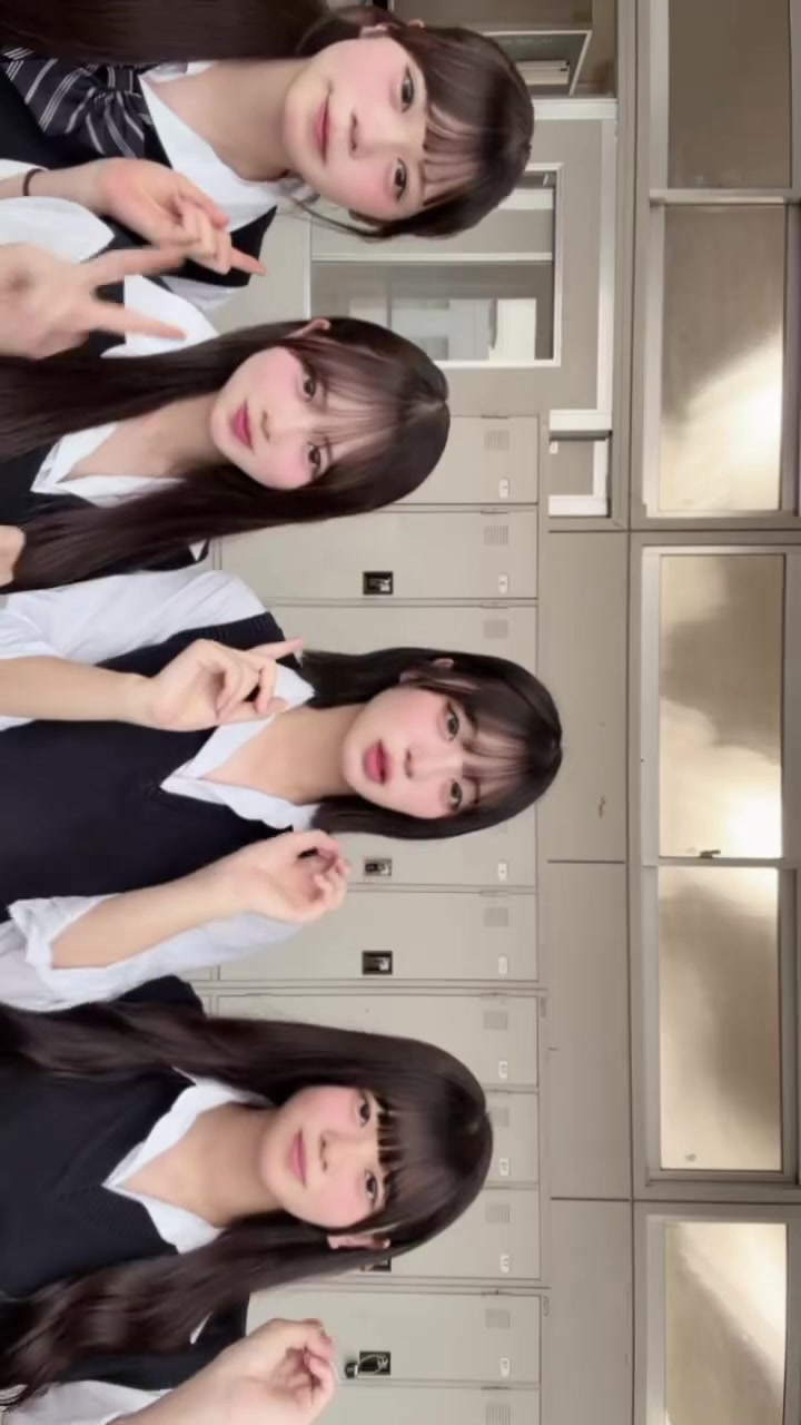 @世奈