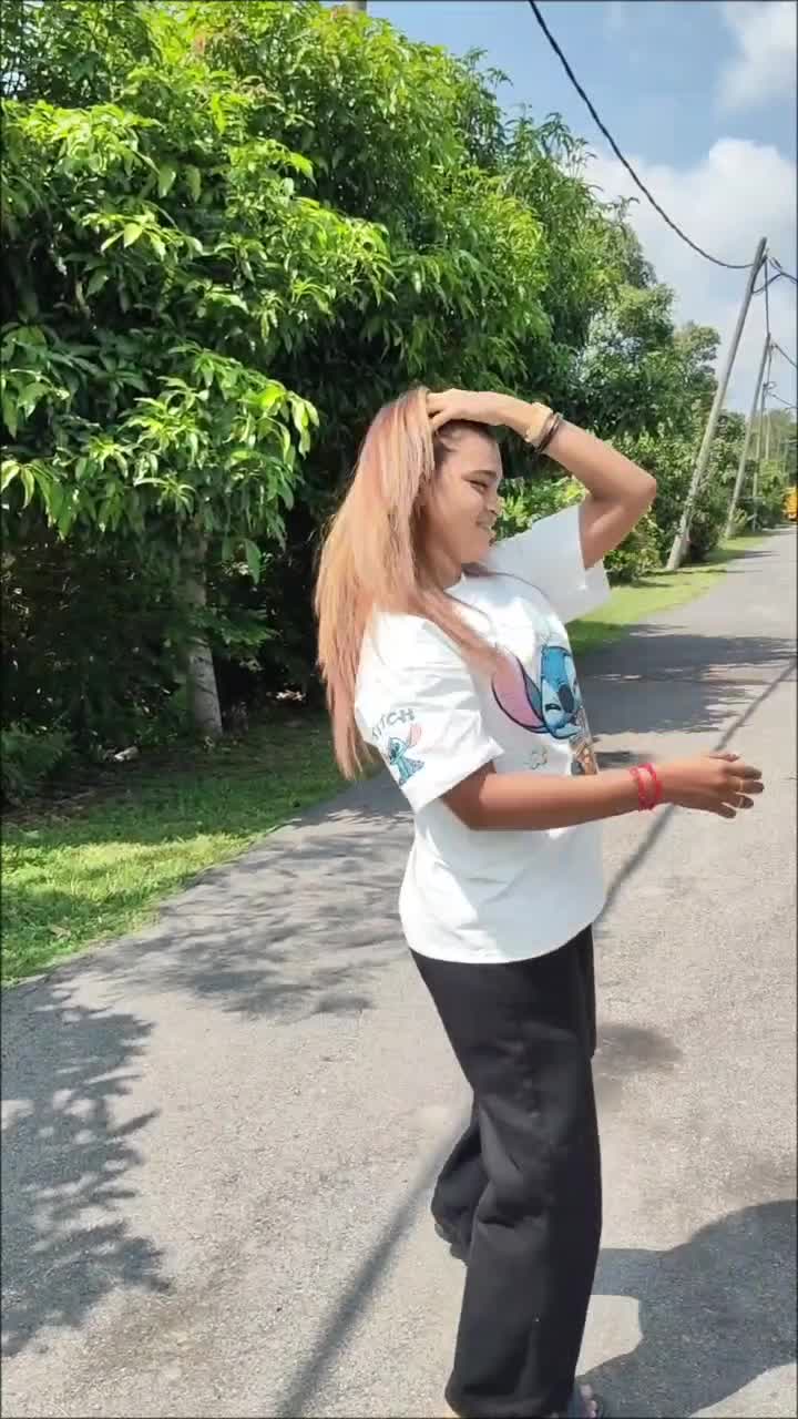 @eshuu_0716