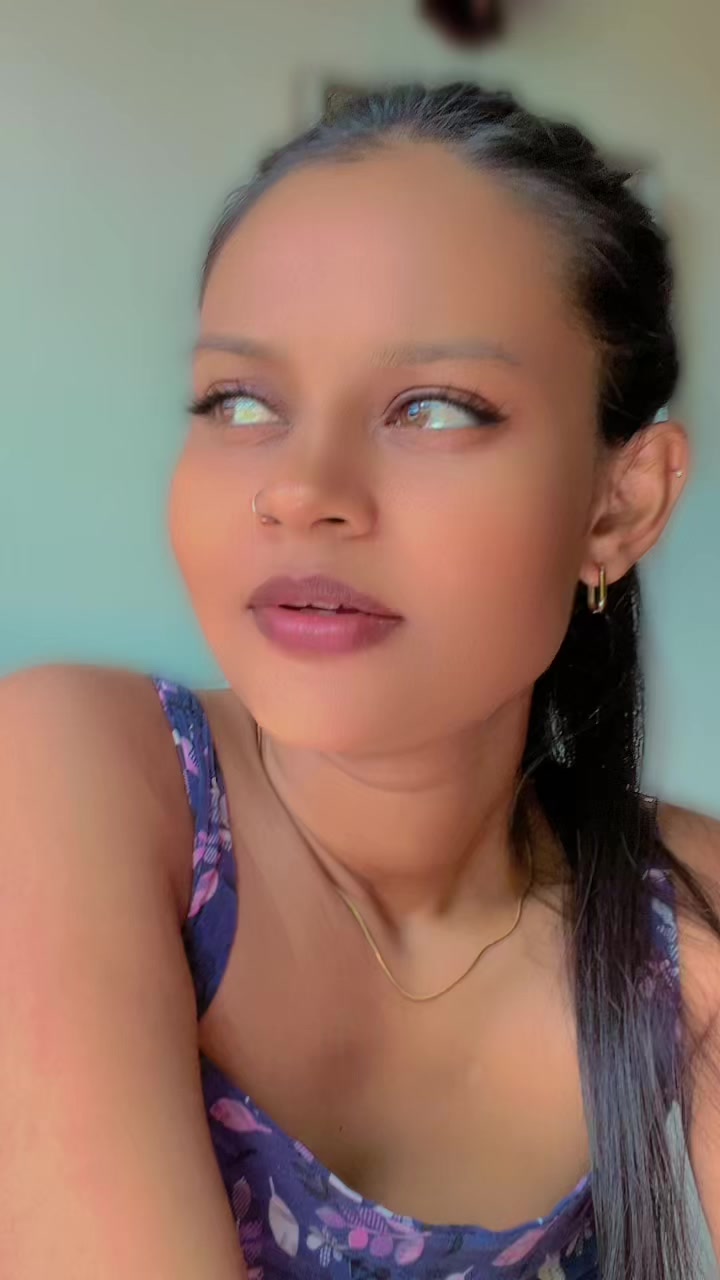 @𝔟𝔯𝔬𝔴𝔫 𝔢𝔶𝔢𝔰 𝔤𝔦𝔯𝔩
