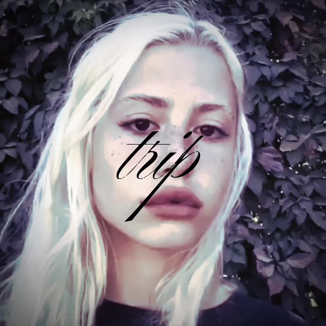 @Трип на диване (@kishhof)