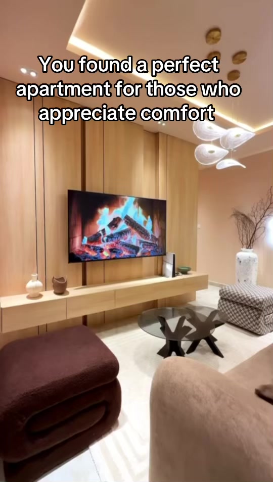@JENNIFER IWUNDU