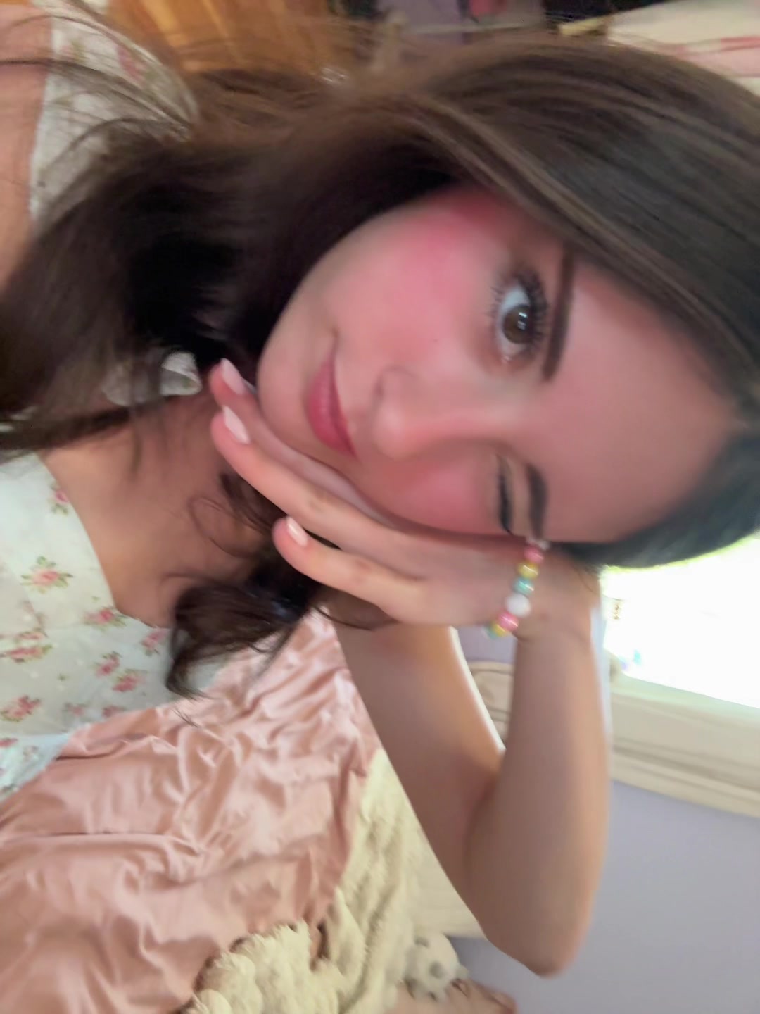 @🎀~ 𝑳𝒊𝒗𝒗𝒚 ~🎀