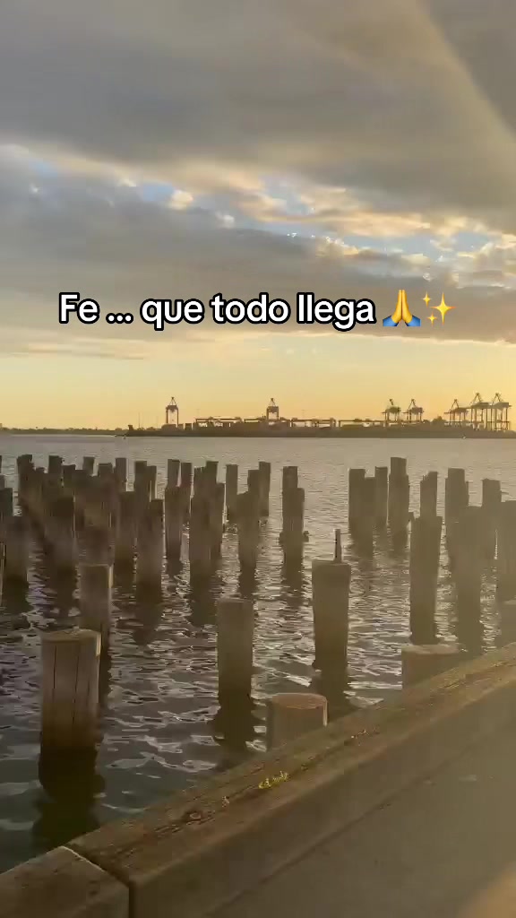 @Adriana L