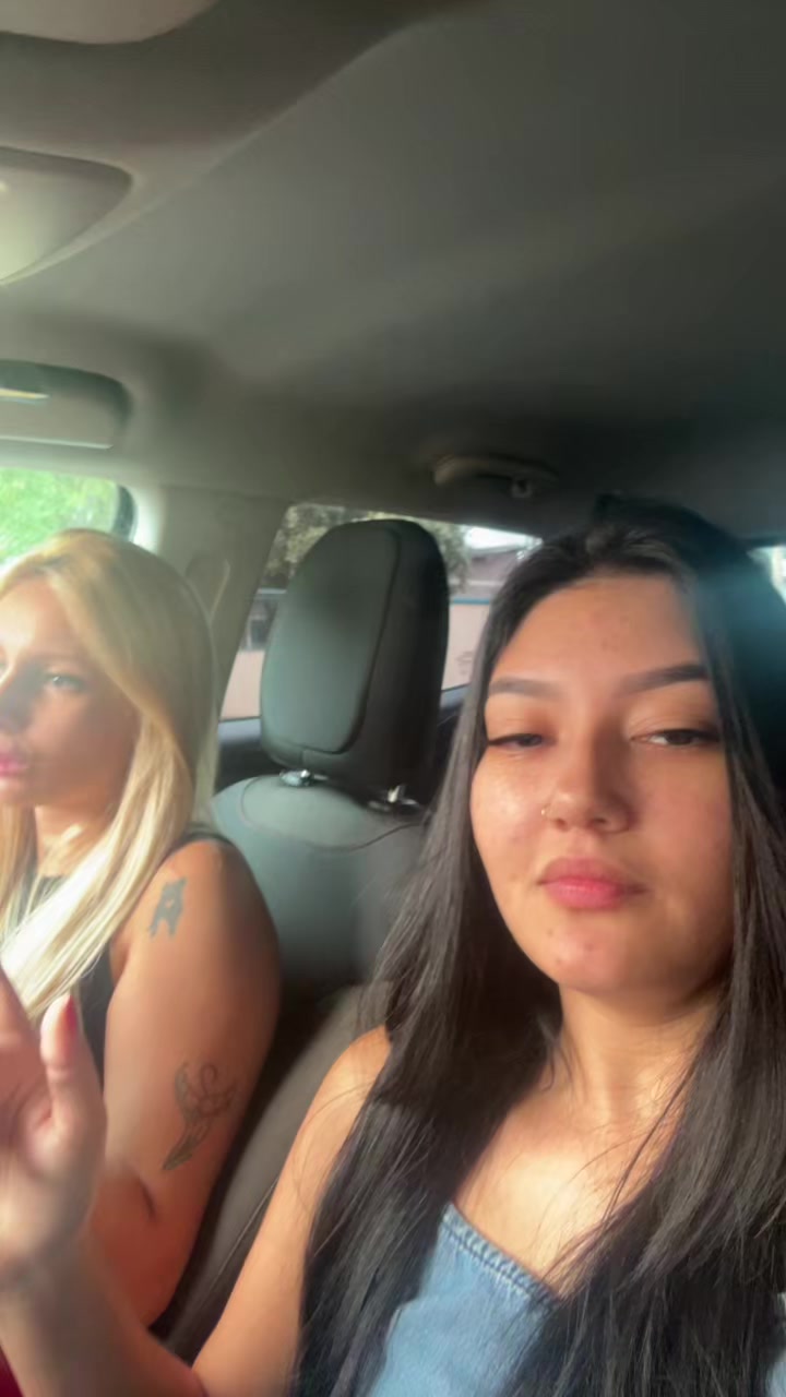 @Emmyaparecida