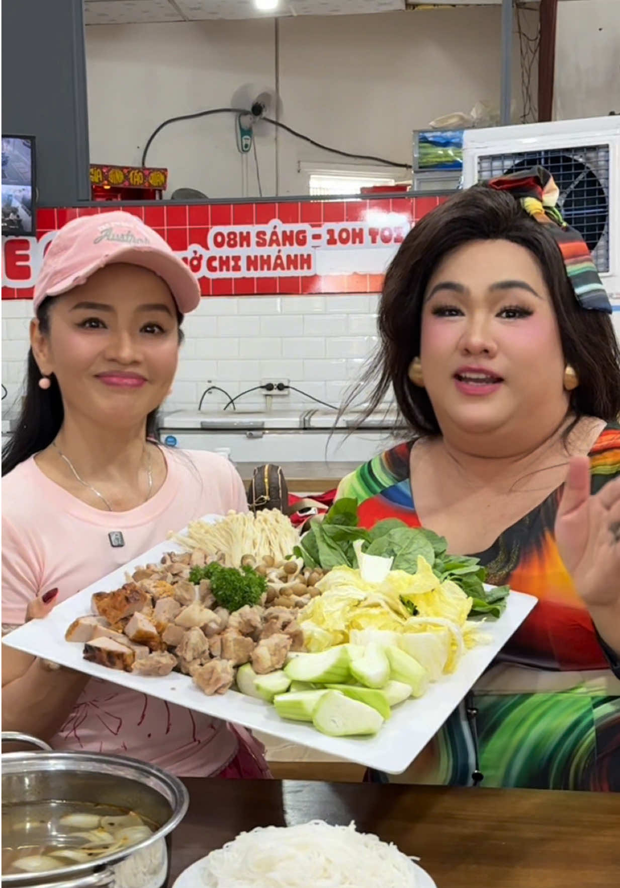 @C&ocirc; &Uacute; B&igrave;nh Dương.
