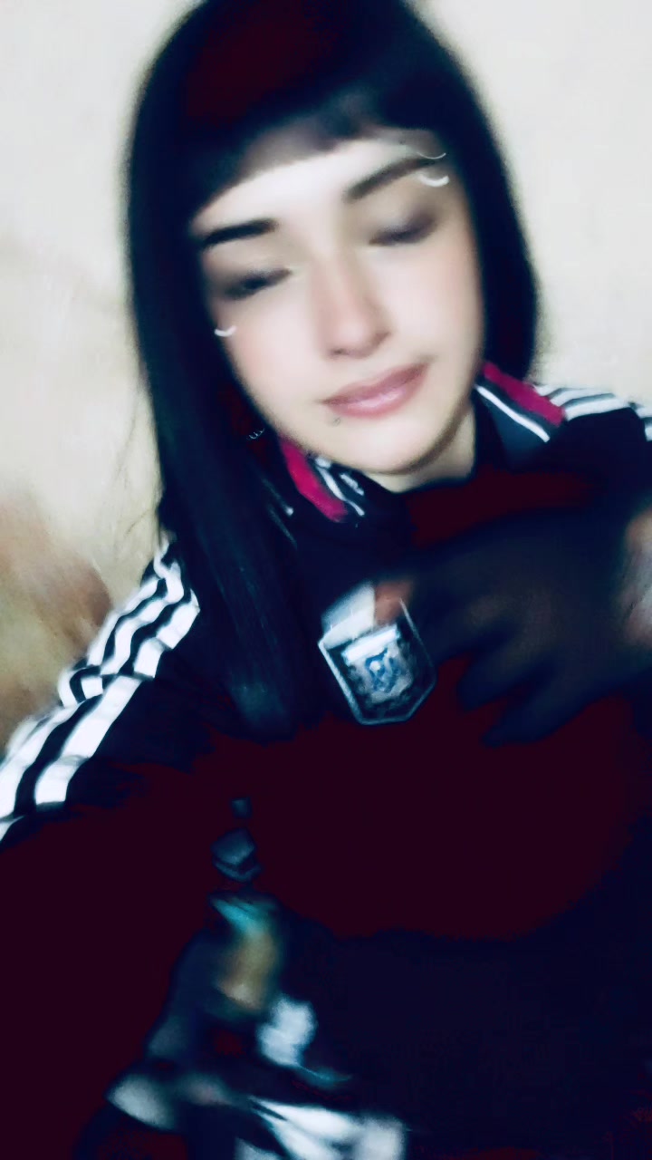 @camiCaceres