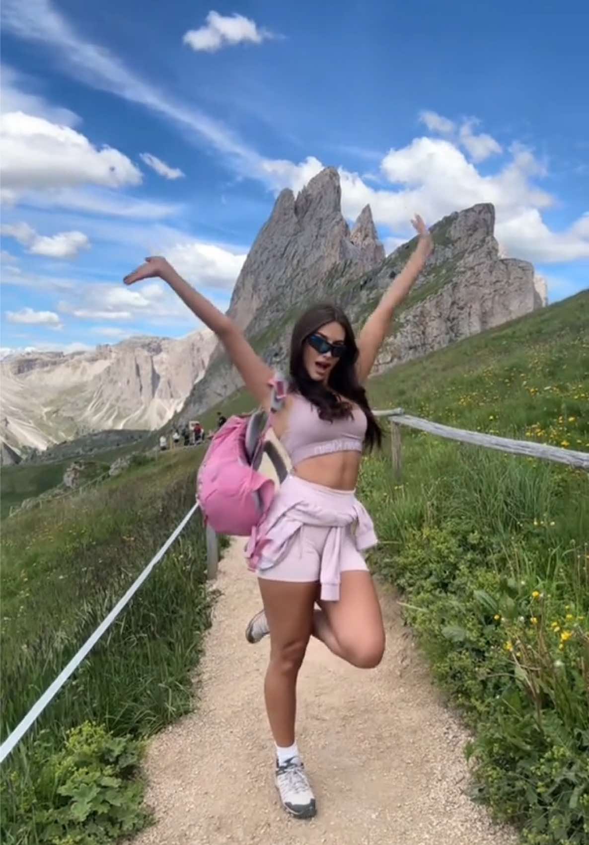 @Gresa Boshtraj