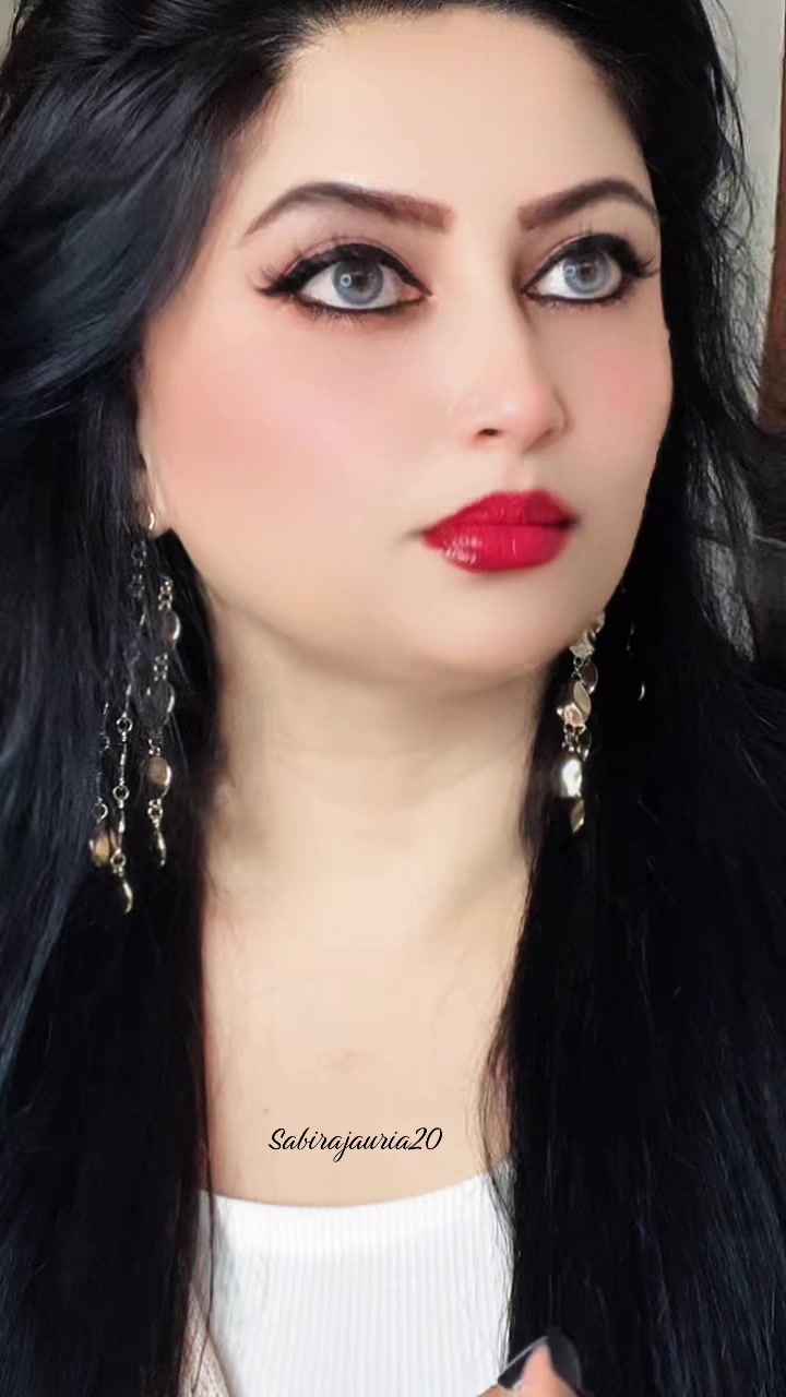 @🦋 Sabi Rajauria 🦋