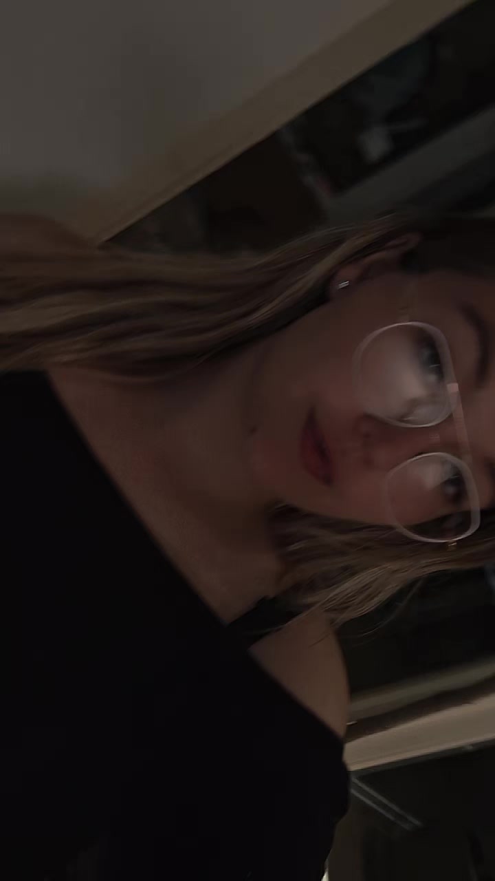@:โ