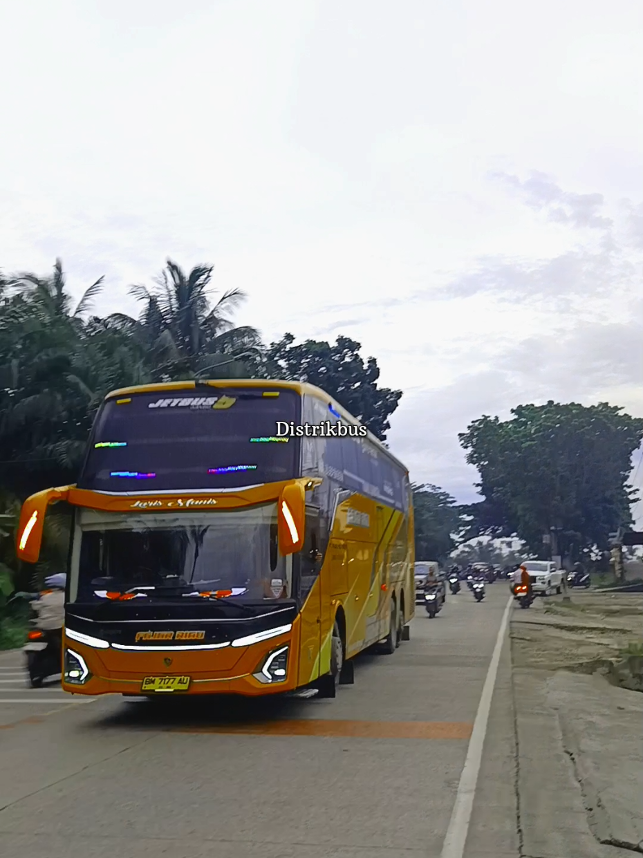 @Distrikbus