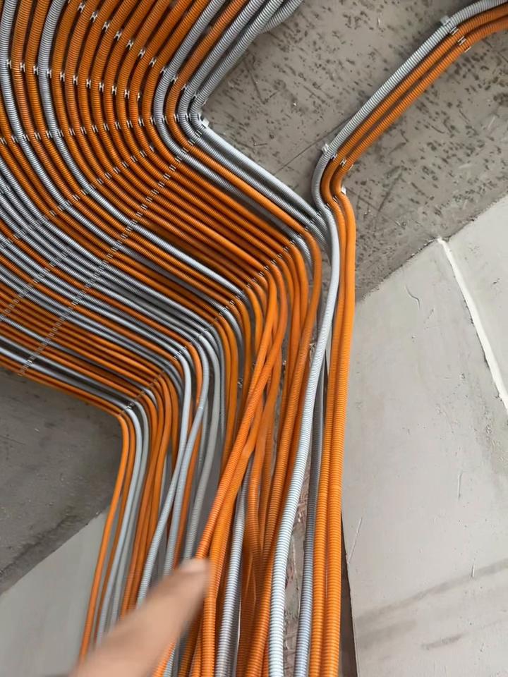 @Electric_house