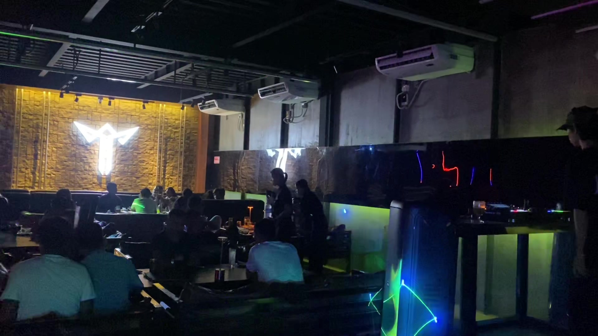 @Titan Bar&Restaurant