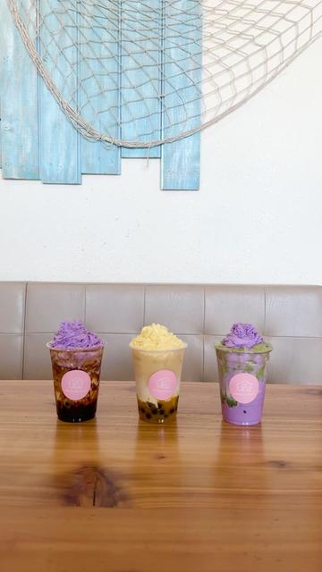 @StellaEatsYEG