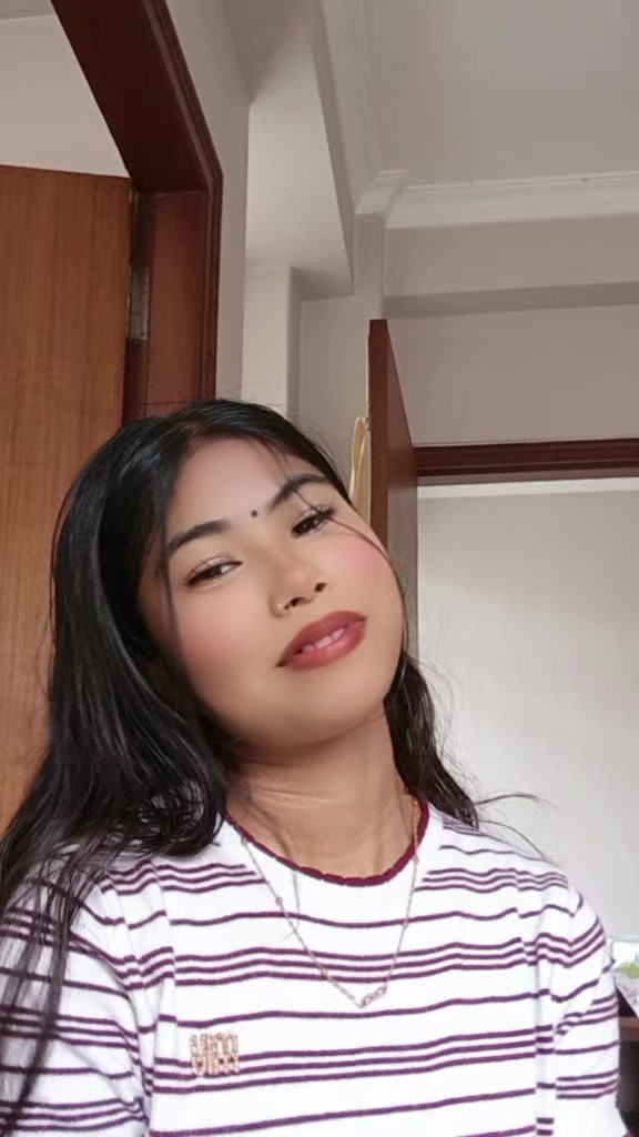 @Radha💦✨