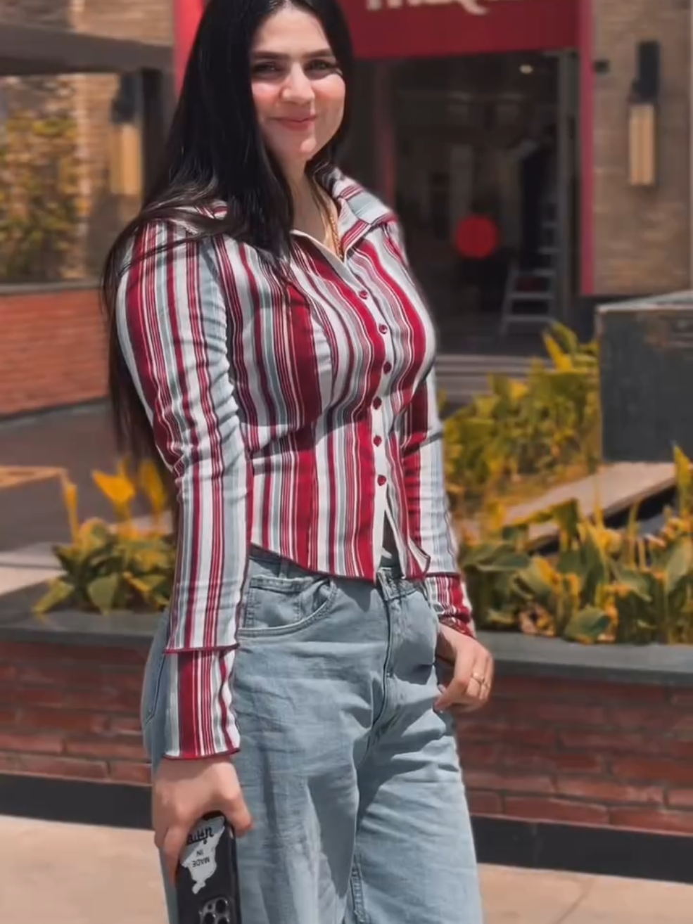 @Aj_Malika011