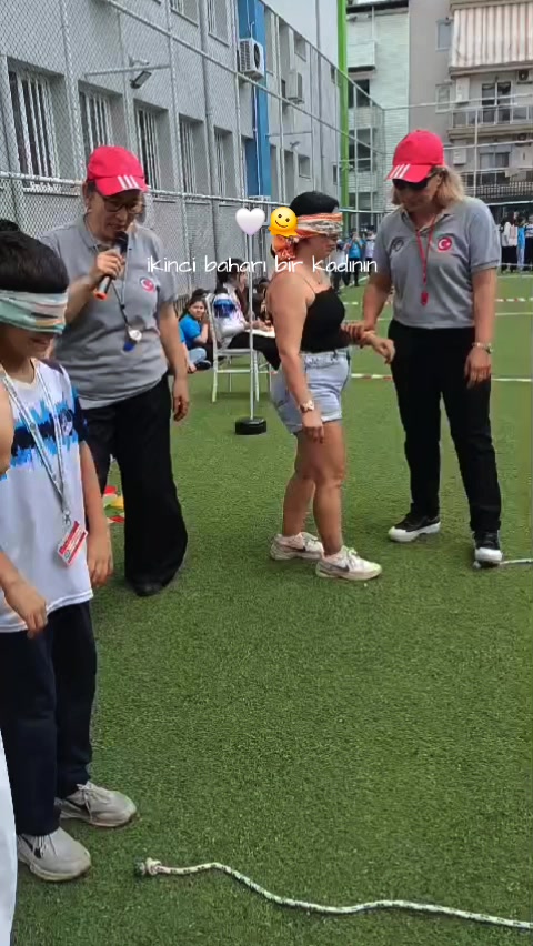 @Ayşe Şens&ouml;z