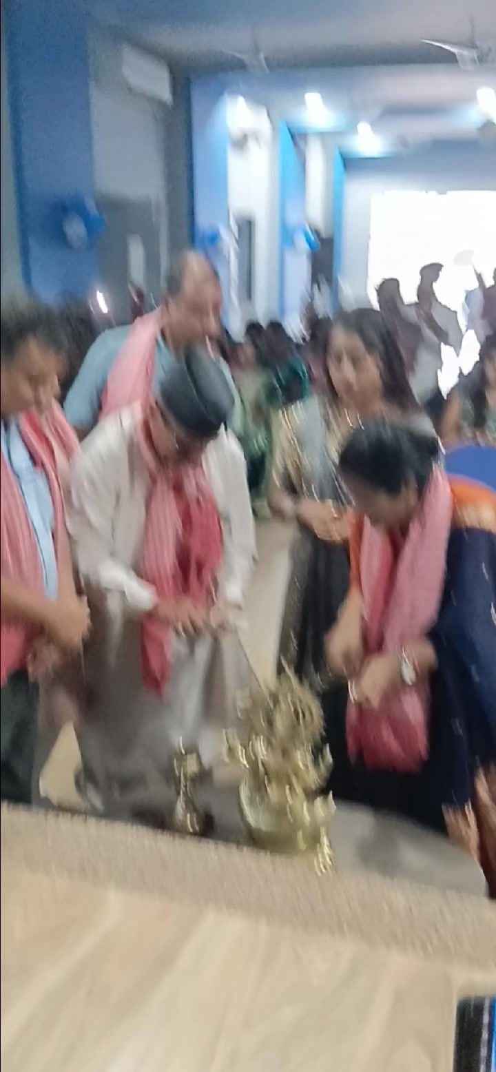@ASHOK YADAV🖤👑