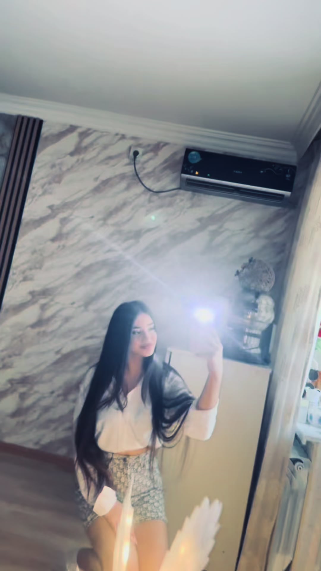 @𝑭