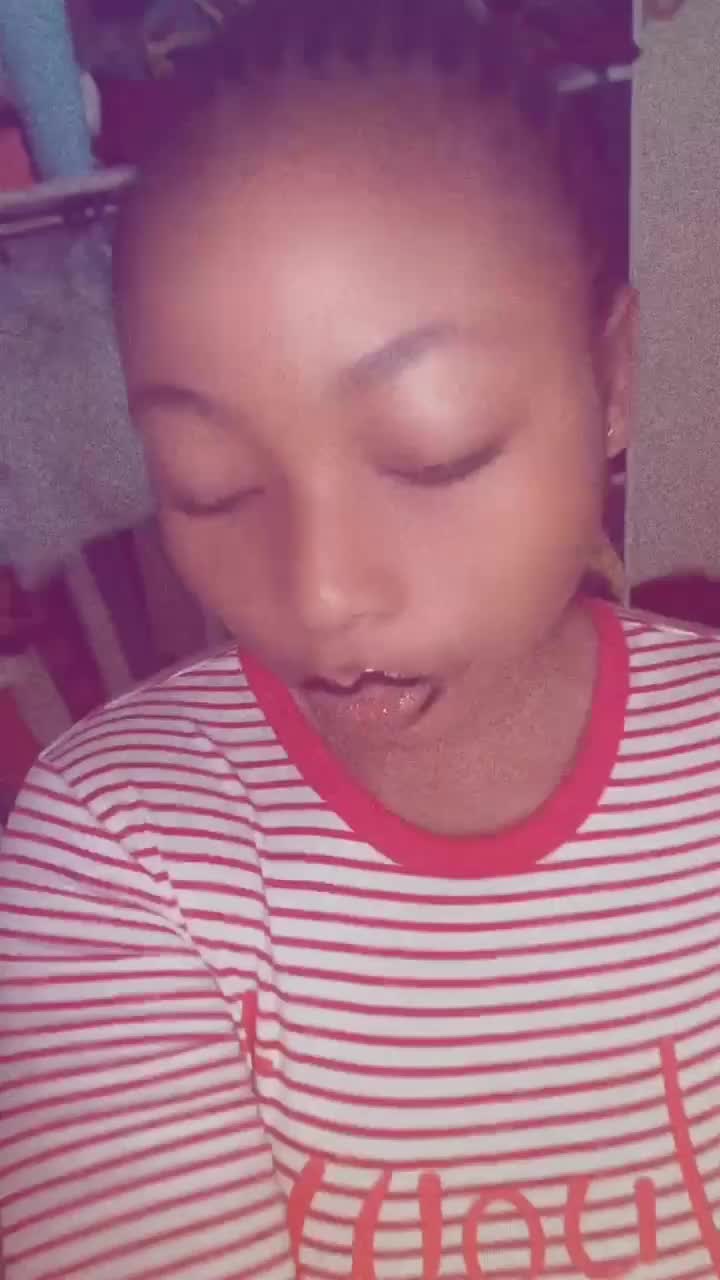 @😌😒