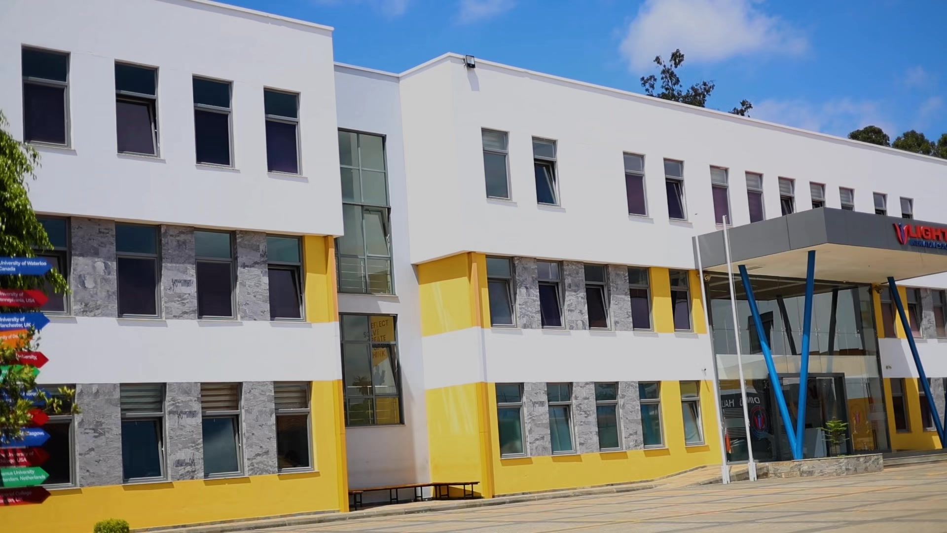 @Light International Sch. Karen