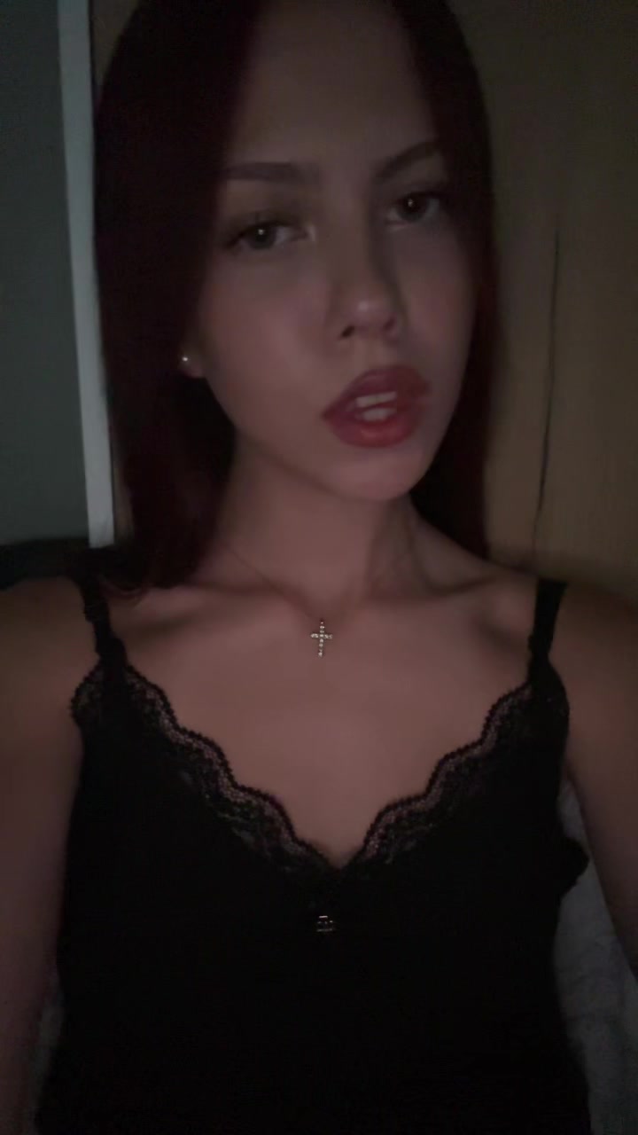 @༒