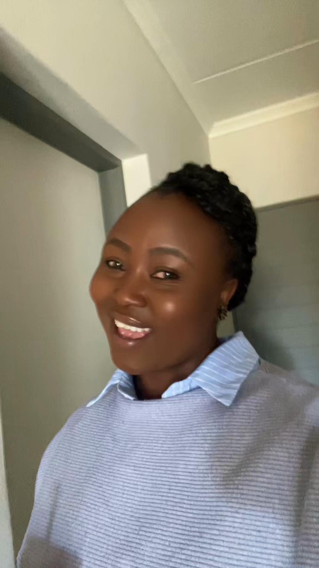 @Akhona Dee Mxatule 🇿🇦