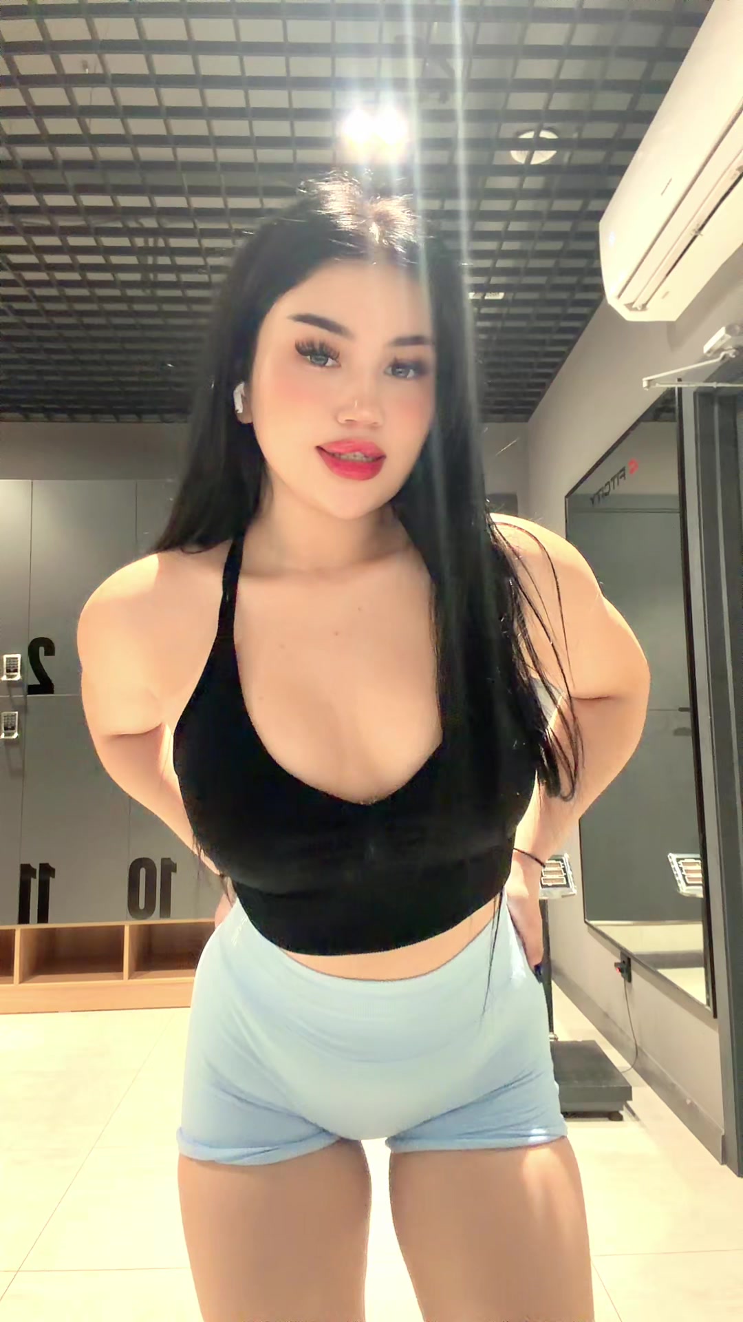 @Izamovaa1