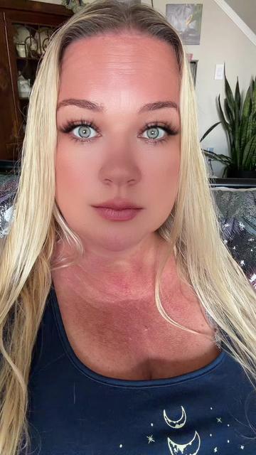 @Its Me I am Sherri🇨🇦❌🌻💛👑