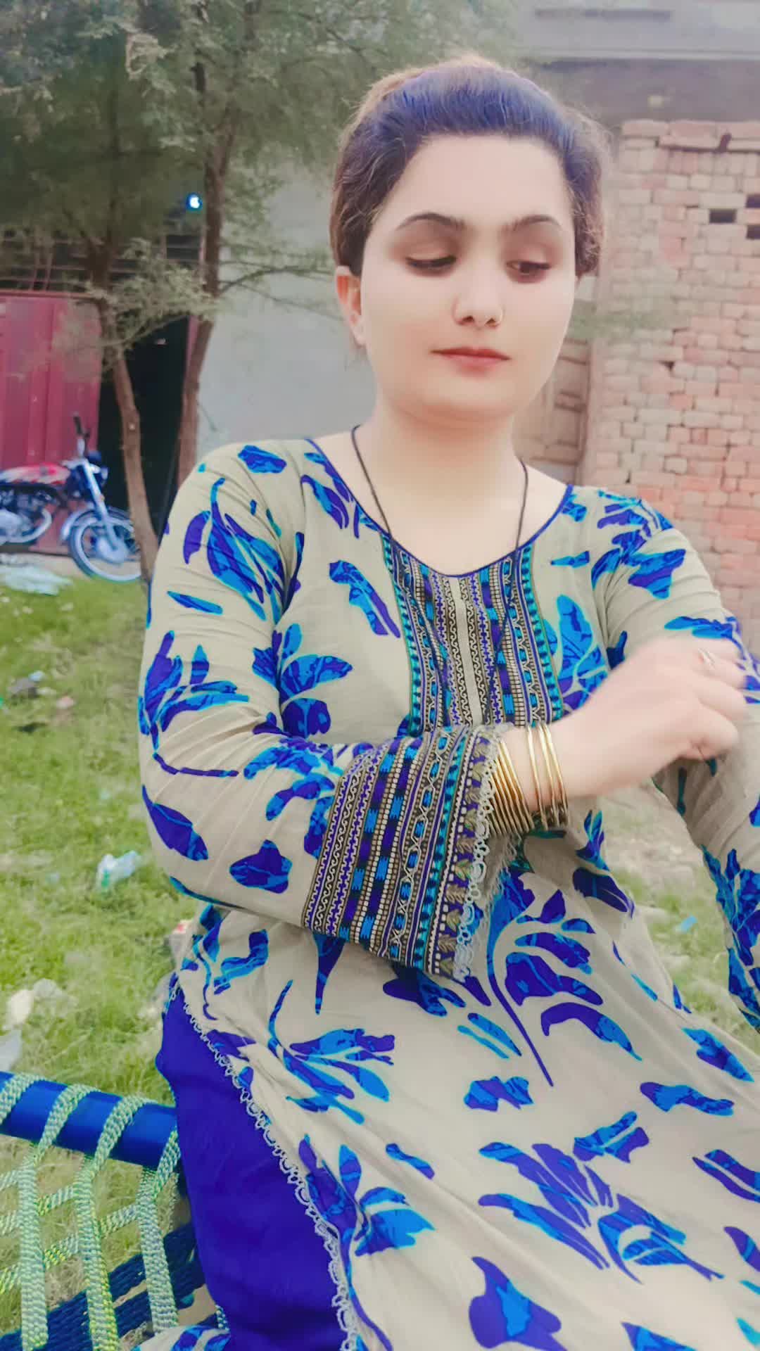 @Chahat❤️