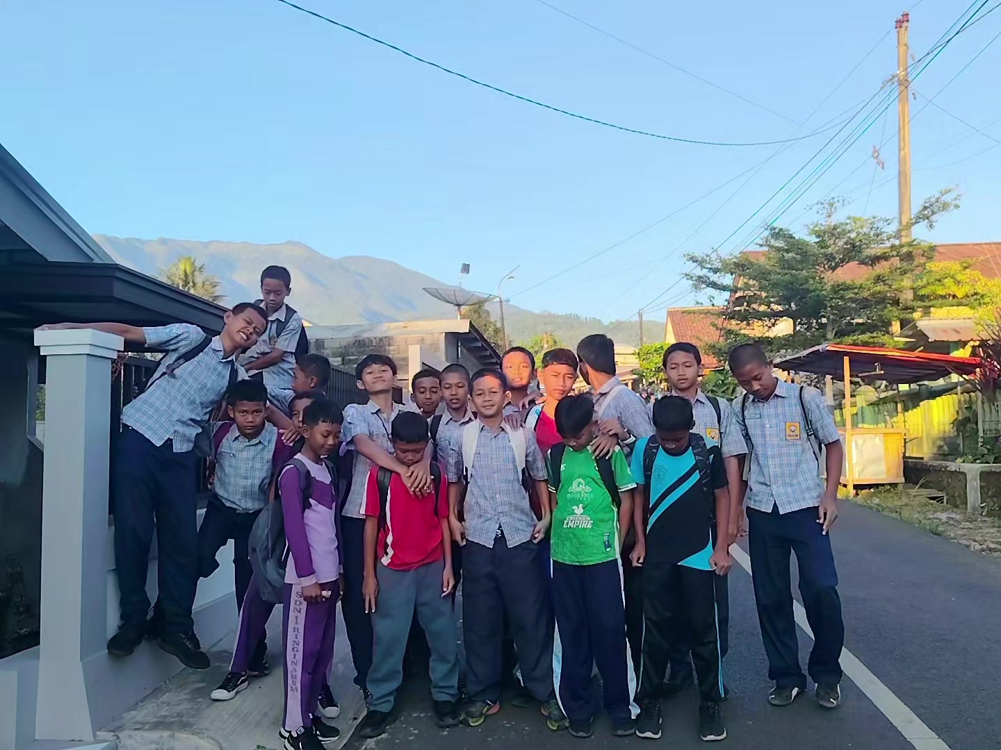 @CAHAYA GUNUNG F.A