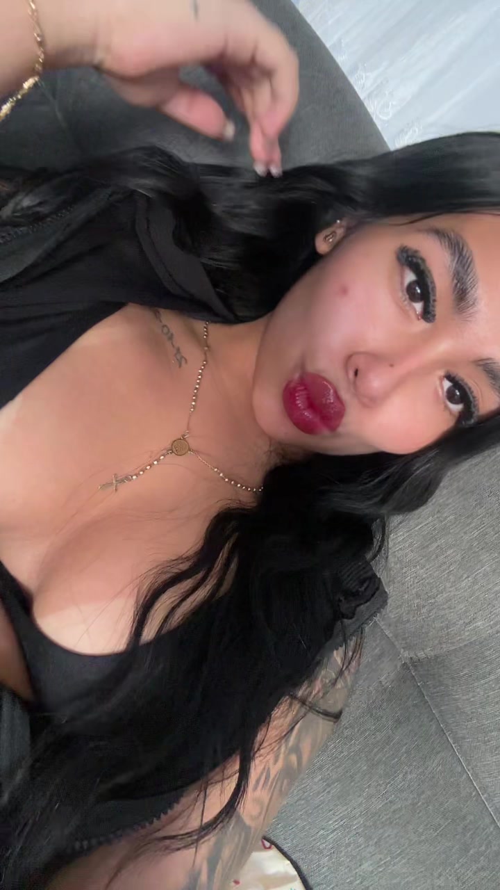 @Dani💞