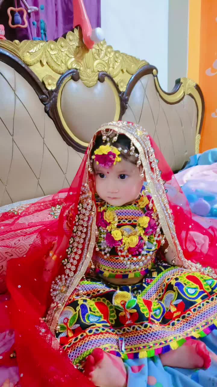 @Lux Mee Diwash Sarra