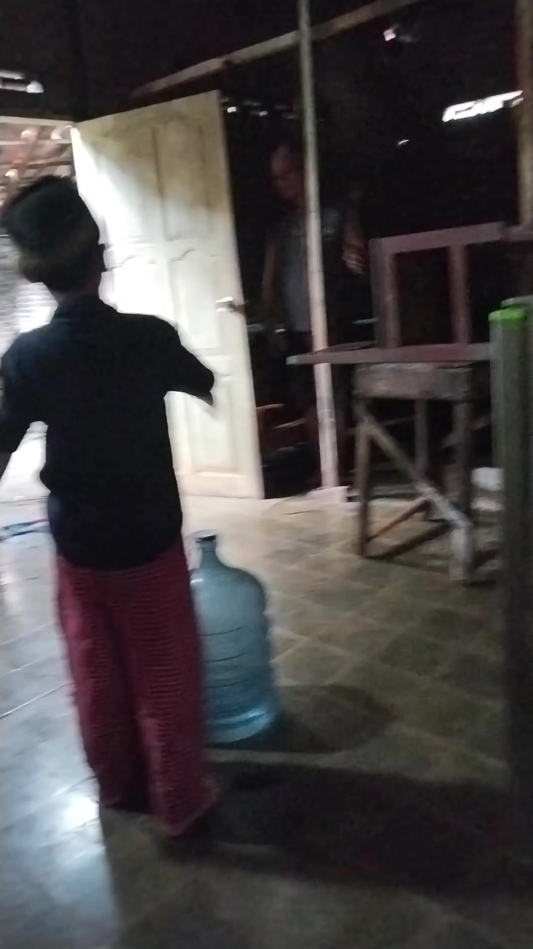 @dari kontak anda