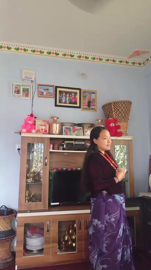 @ऋ...तु,,🌸
