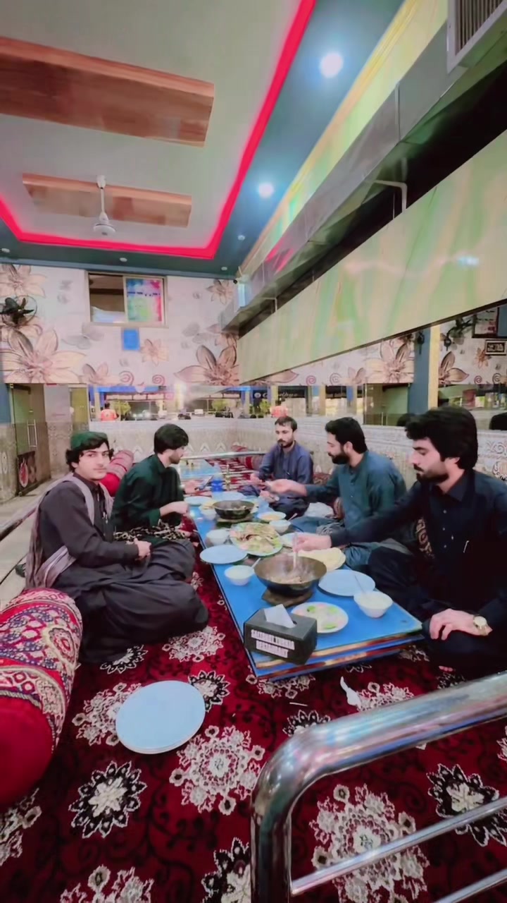 @LaaL KuLaNcHi