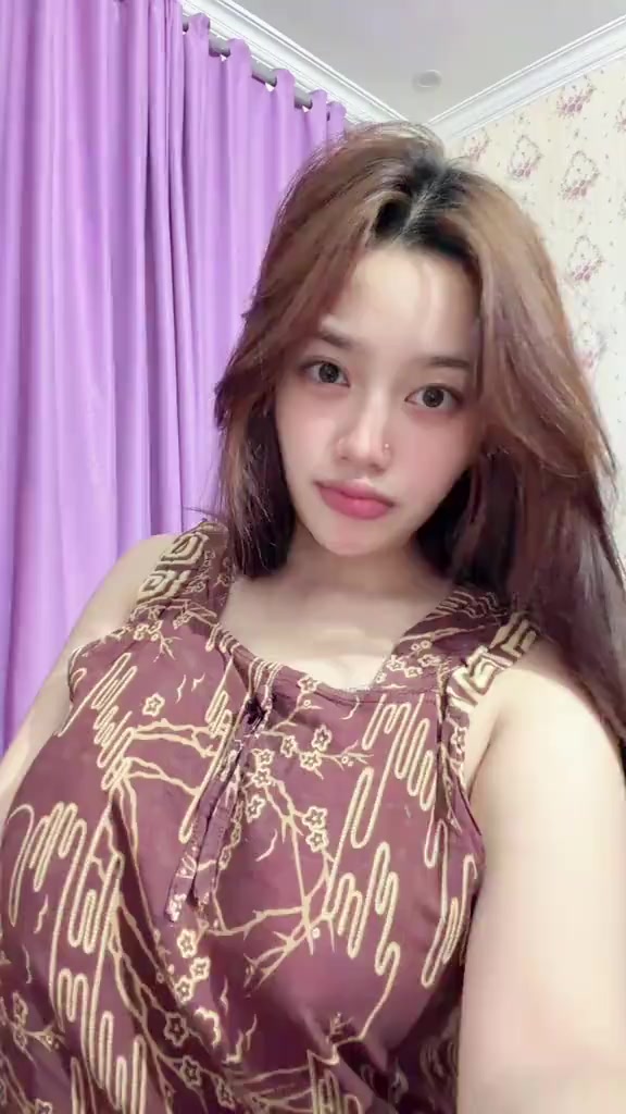 @Dinda udah basah💦