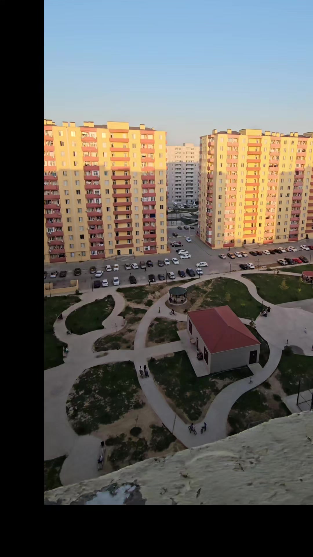@Universal əmlak agentliyi.