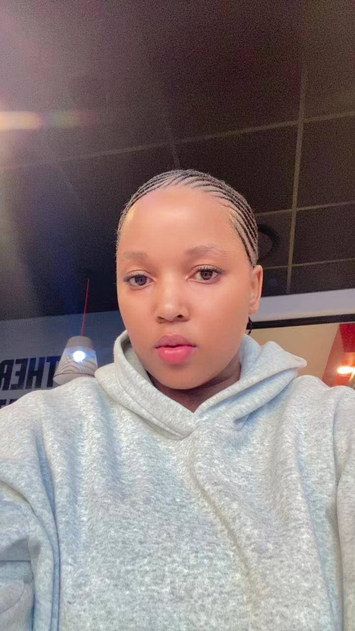 @Ntombizenkcubeko🌸