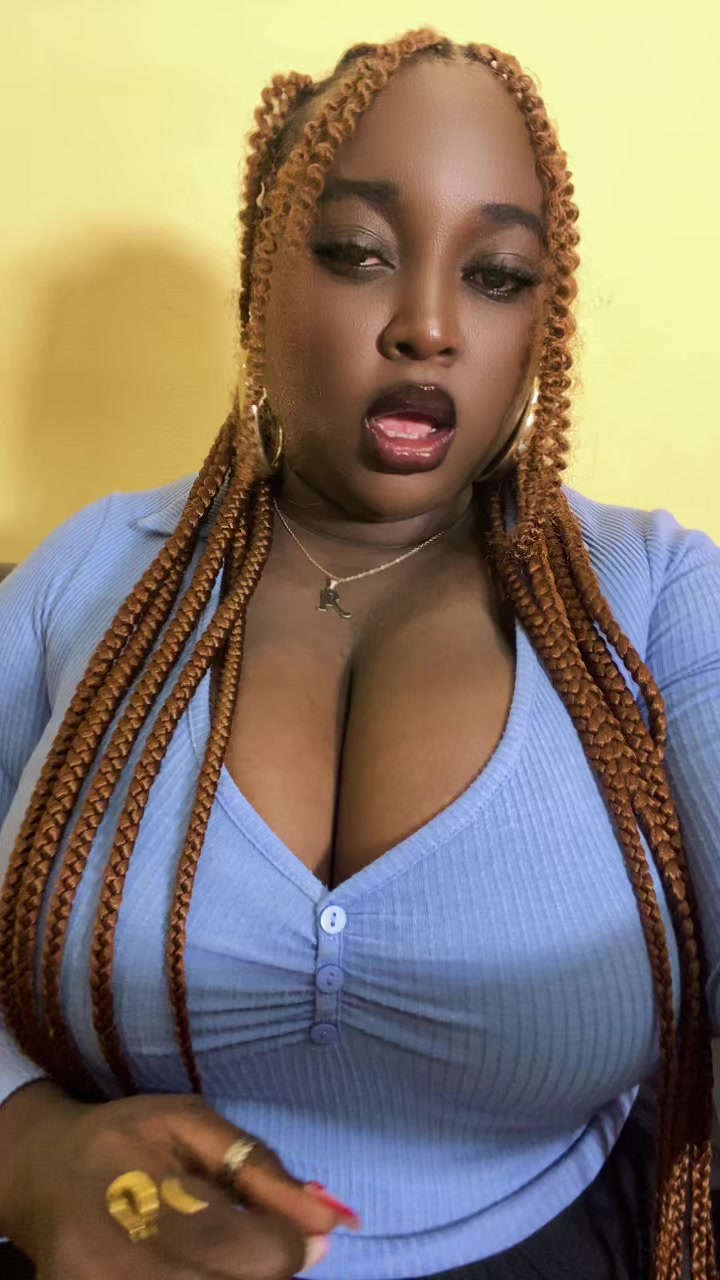 @aicha la Belle 🇧🇫