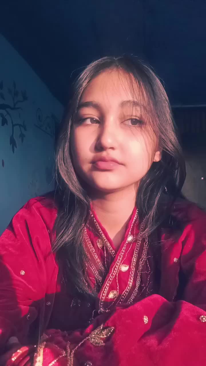 @YANA GURUNG👅