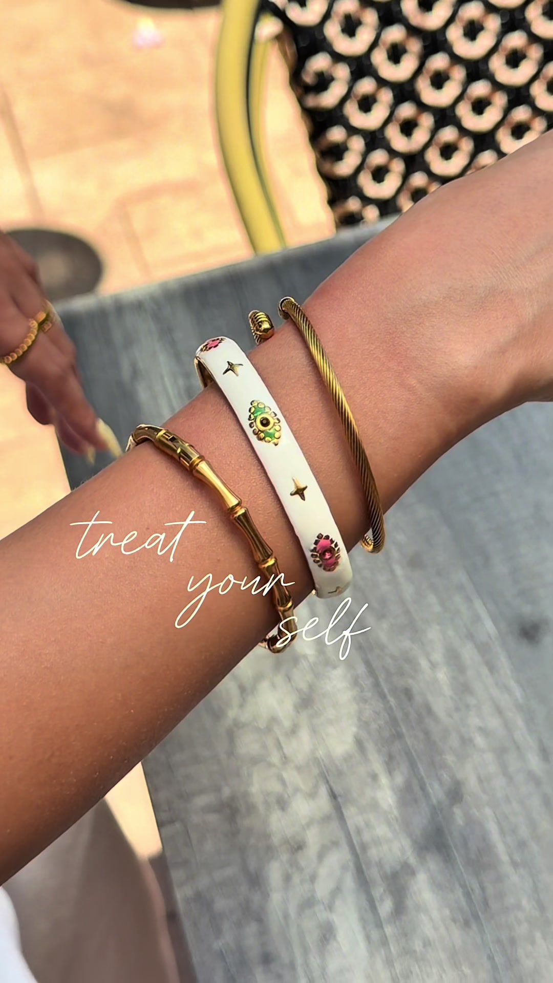 @@shop.solasta on ig