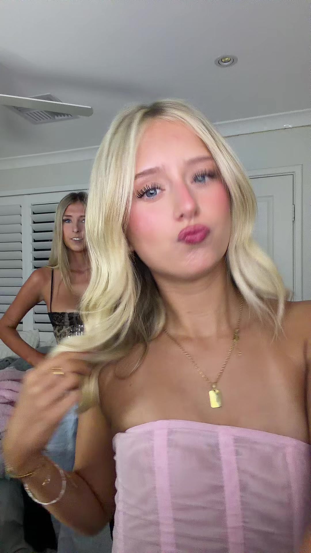 @nevelewis1