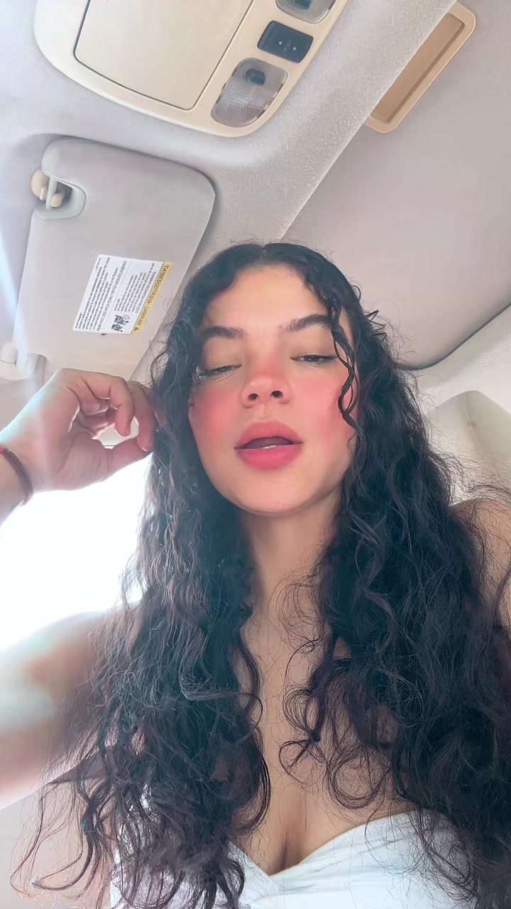 @Daniella🩷🌸🍒🌴