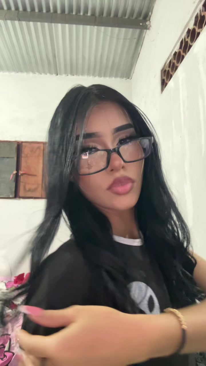 @Ari_28