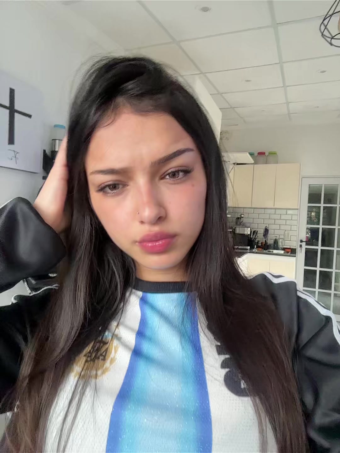 @♛