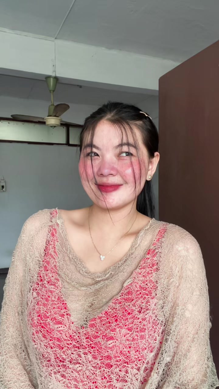 @🦋Nang Khin Moe🦋( ခင်မိုး )🍃