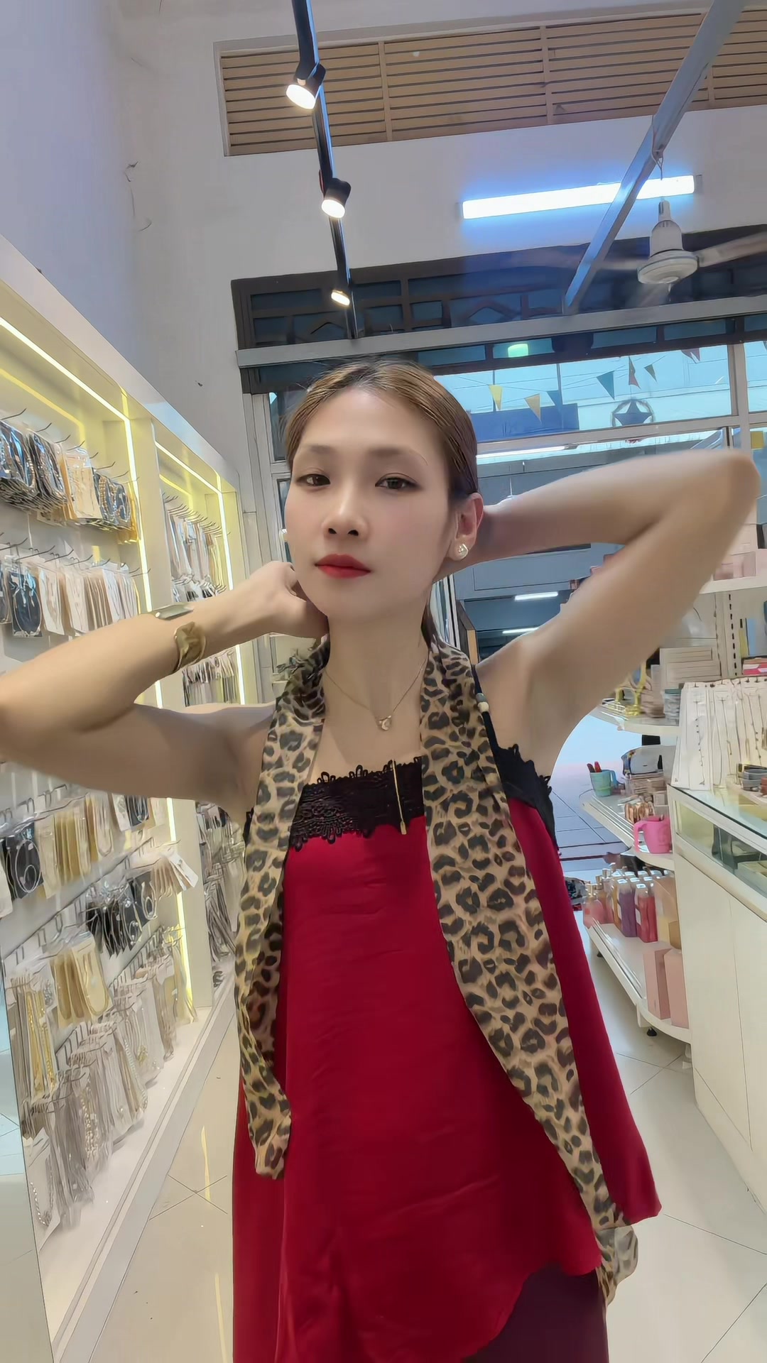 @The ក្តឹប Store