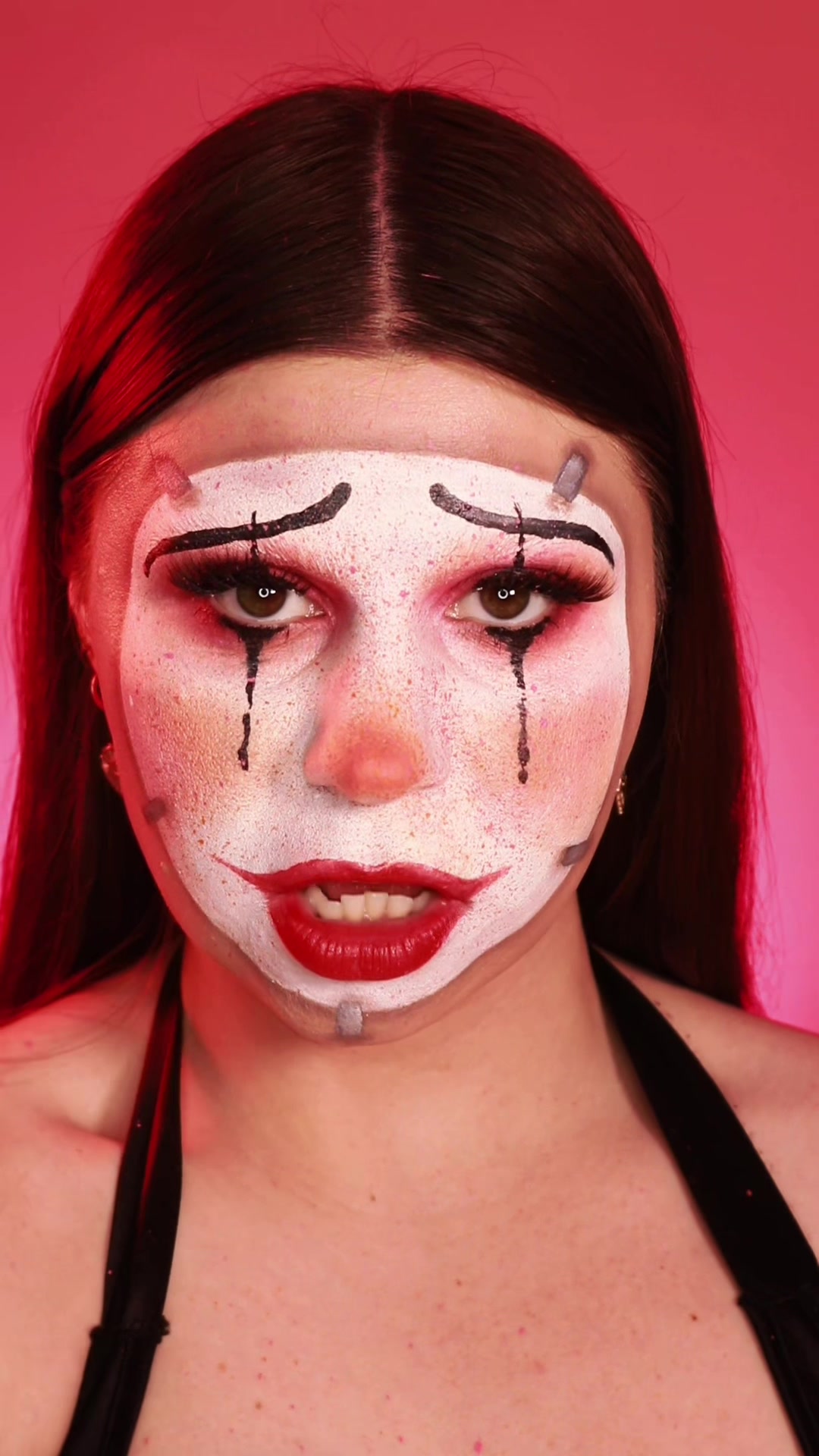 @Liana Tries Makeup